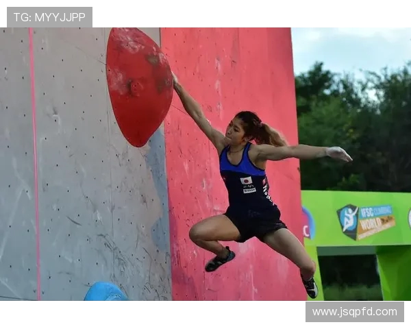 南京攀岩队在世界攀岩锦标赛中的技术表现分析与点评