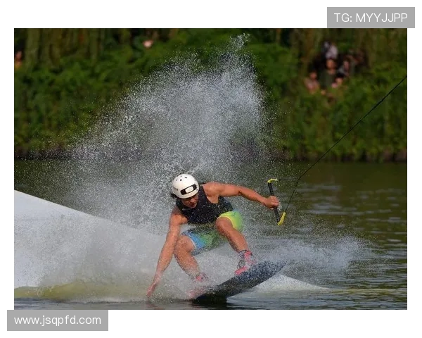 成都极限运动队的成长历程与梦想追逐之路特别报道