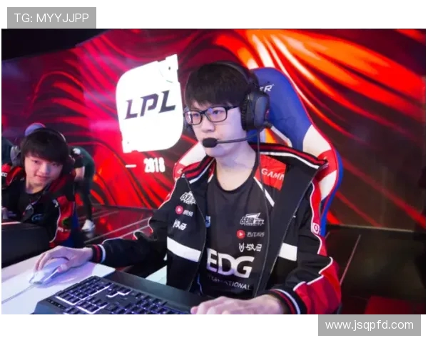 探寻黄军心路历程揭秘英雄联盟背后的成功秘诀