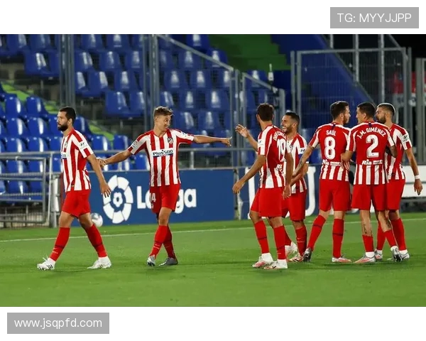 埃因霍温主场迎战兹沃勒期待精彩对决与胜利的较量