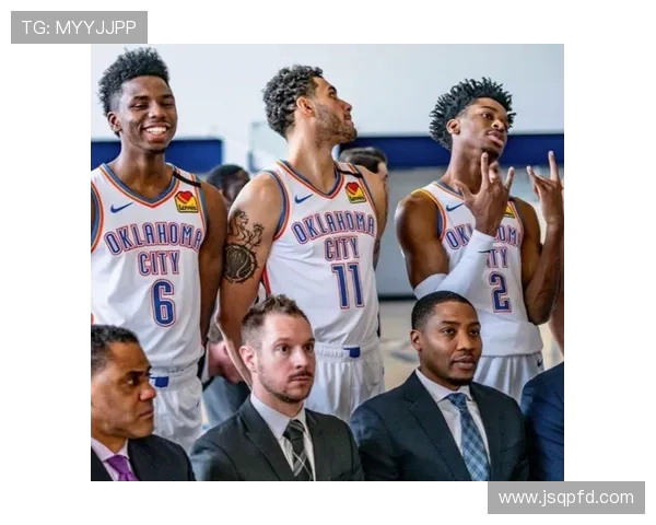 火箭队与雷霆队激战八月二十精彩对决回顾与分析