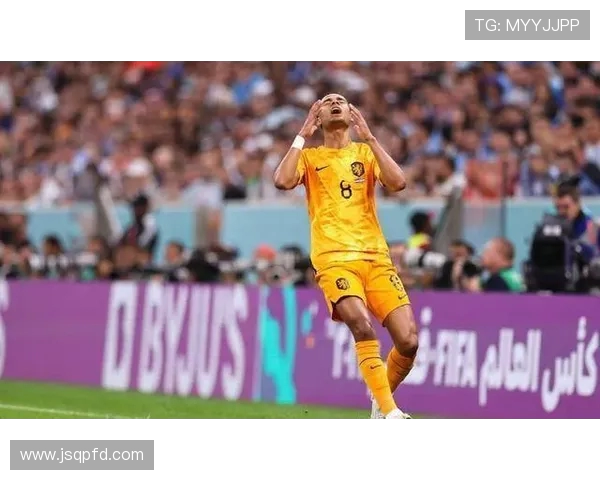 霍尔斯特对决精彩回顾与分析揭示比赛背后的故事与策略