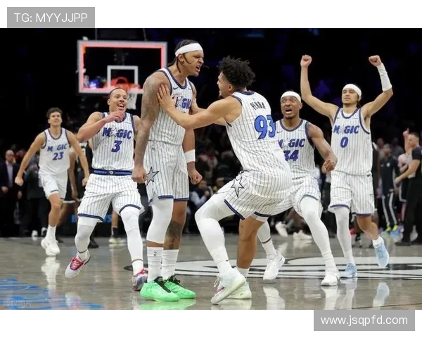 魔术与篮网精彩对决全场回放重温比赛高潮与精彩瞬间