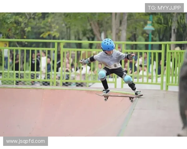 广州攀岩队在滑板精英赛中的拼搏历程与荣耀时刻分享